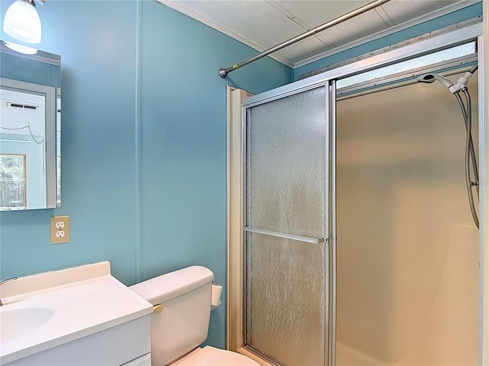 For Sale: $165,000 (2 beds, 2 baths, 1296 Square Feet)