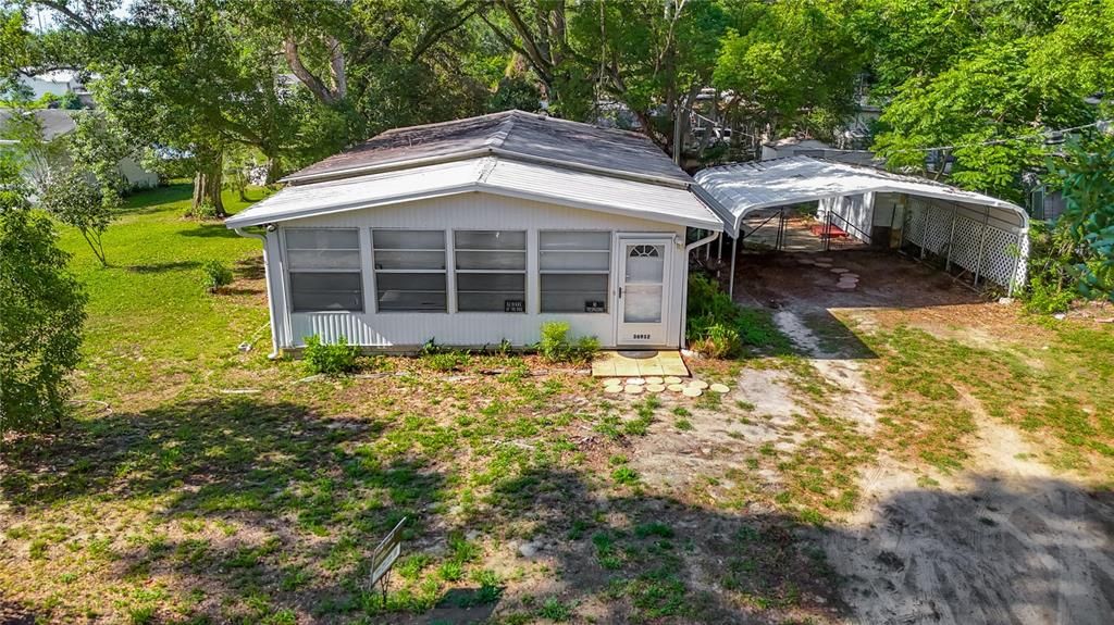 For Sale: $165,000 (2 beds, 2 baths, 1296 Square Feet)