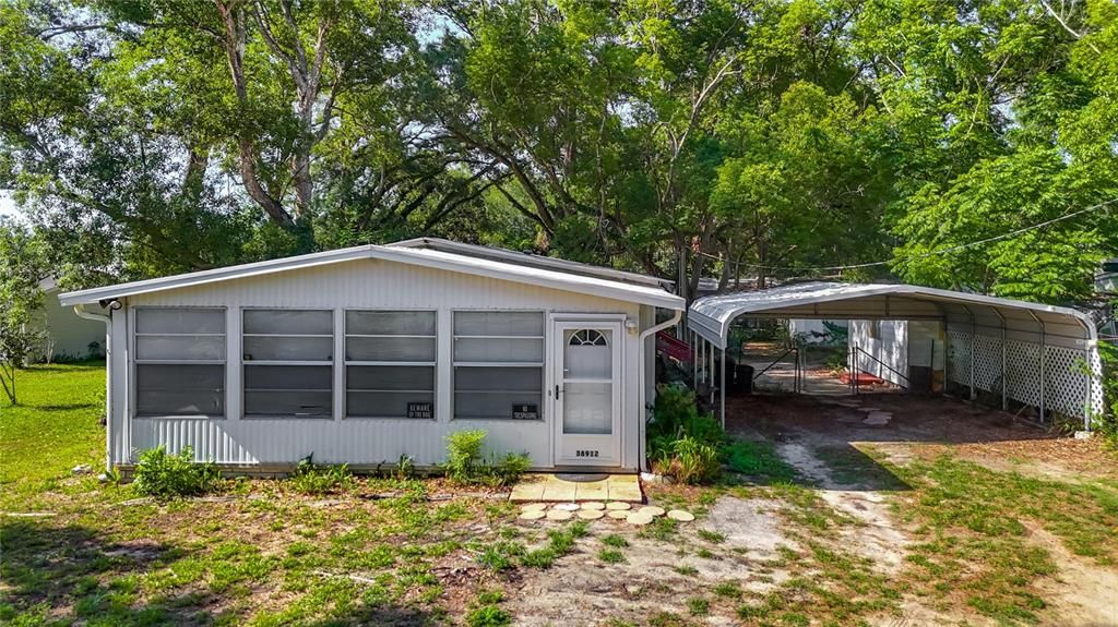 For Sale: $165,000 (2 beds, 2 baths, 1296 Square Feet)