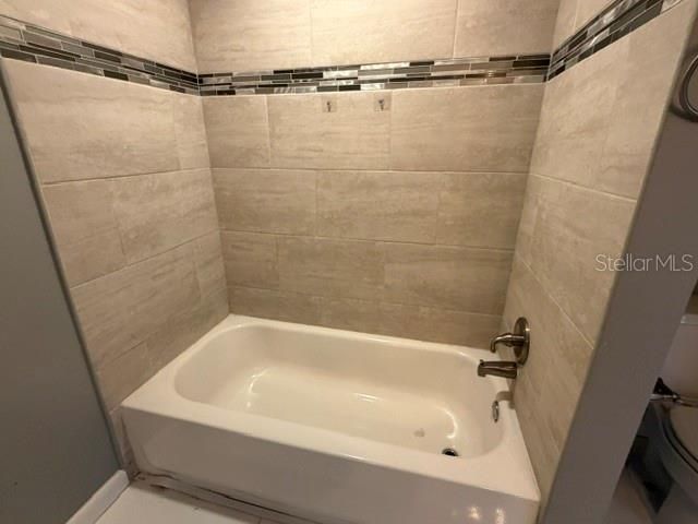 На продажу: $265,000 (4 спален, 2 ванн, 2259 Квадратных фут)