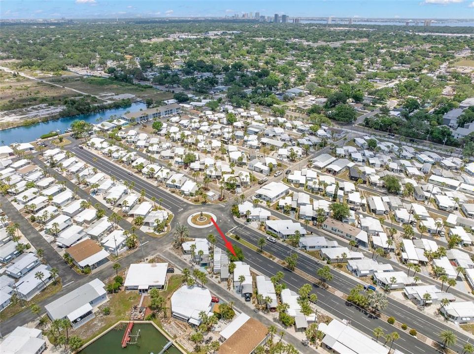 На продажу: $134,900 (1 спален, 1 ванн, 648 Квадратных фут)