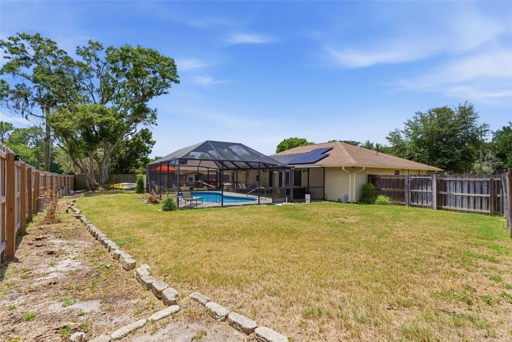 For Sale: $369,900 (3 beds, 2 baths, 1679 Square Feet)