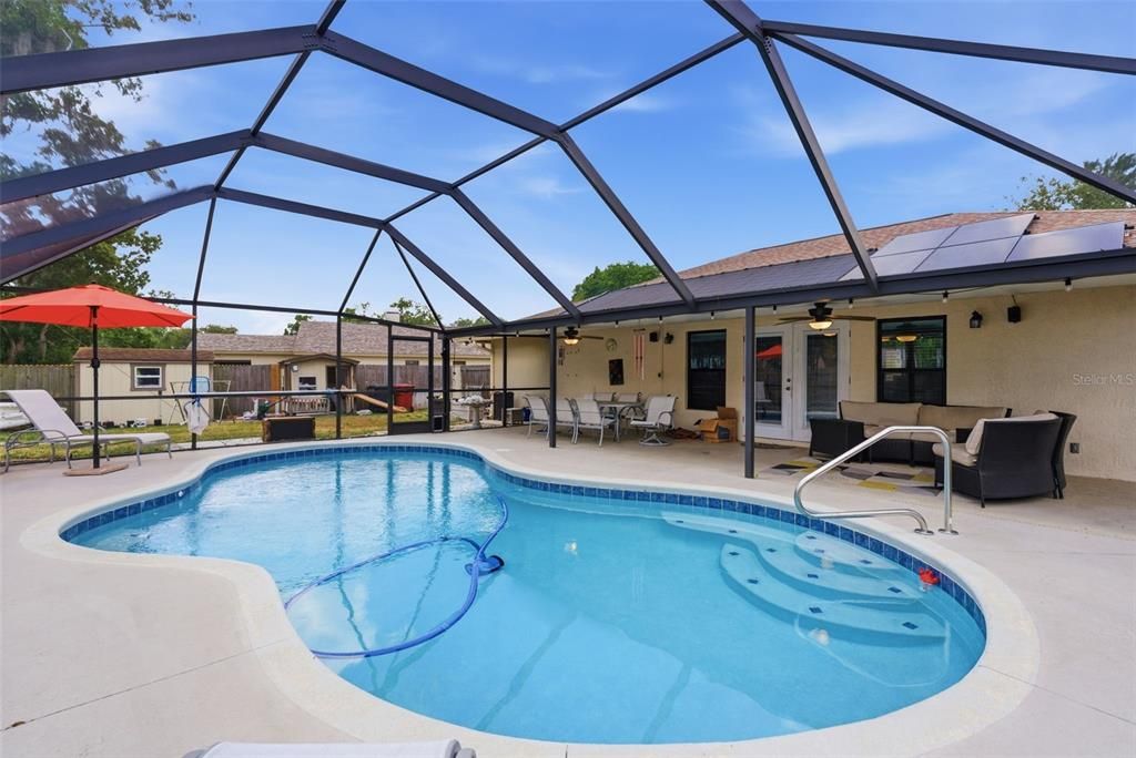 For Sale: $369,900 (3 beds, 2 baths, 1679 Square Feet)