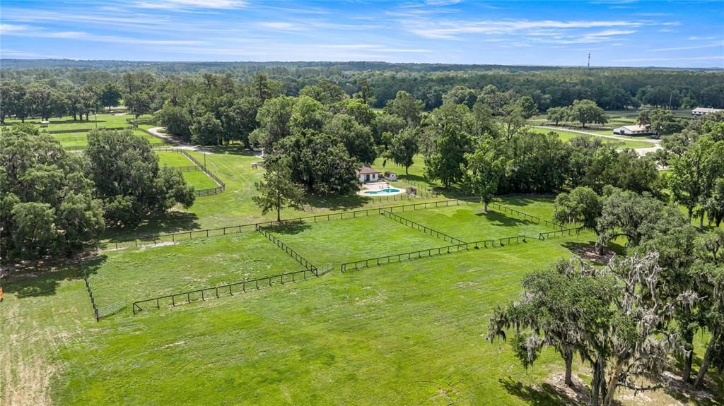 En Venta: $2,995,000 (3 camas, 2 baños, 2355 Pies cuadrados)