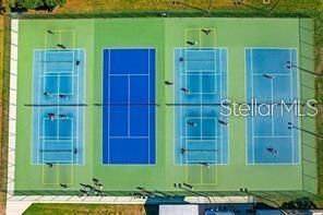 Под контрактом: $135,000 (2 спален, 2 ванн, 1400 Квадратных фут)
