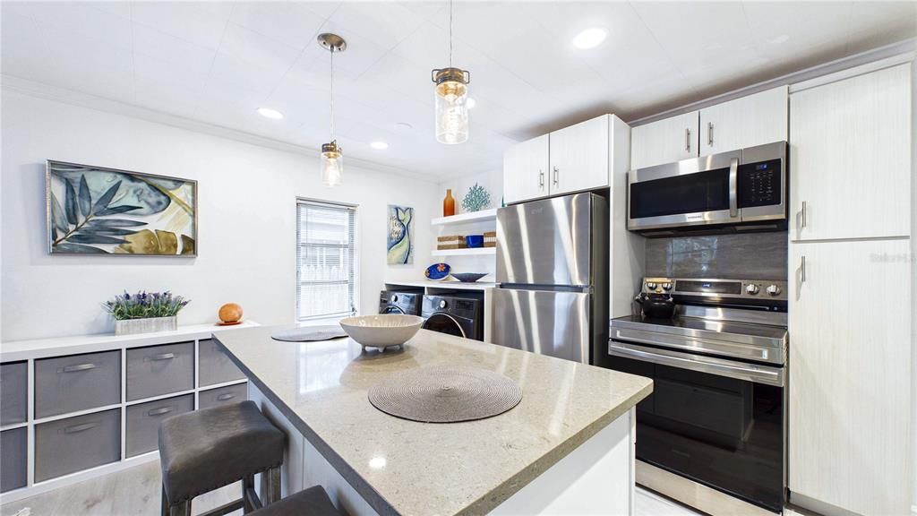 For Sale: $500,000 (0 beds, 0 baths, 1044 Square Feet)