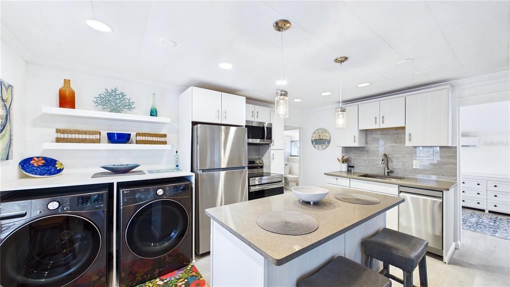 For Sale: $500,000 (0 beds, 0 baths, 1044 Square Feet)