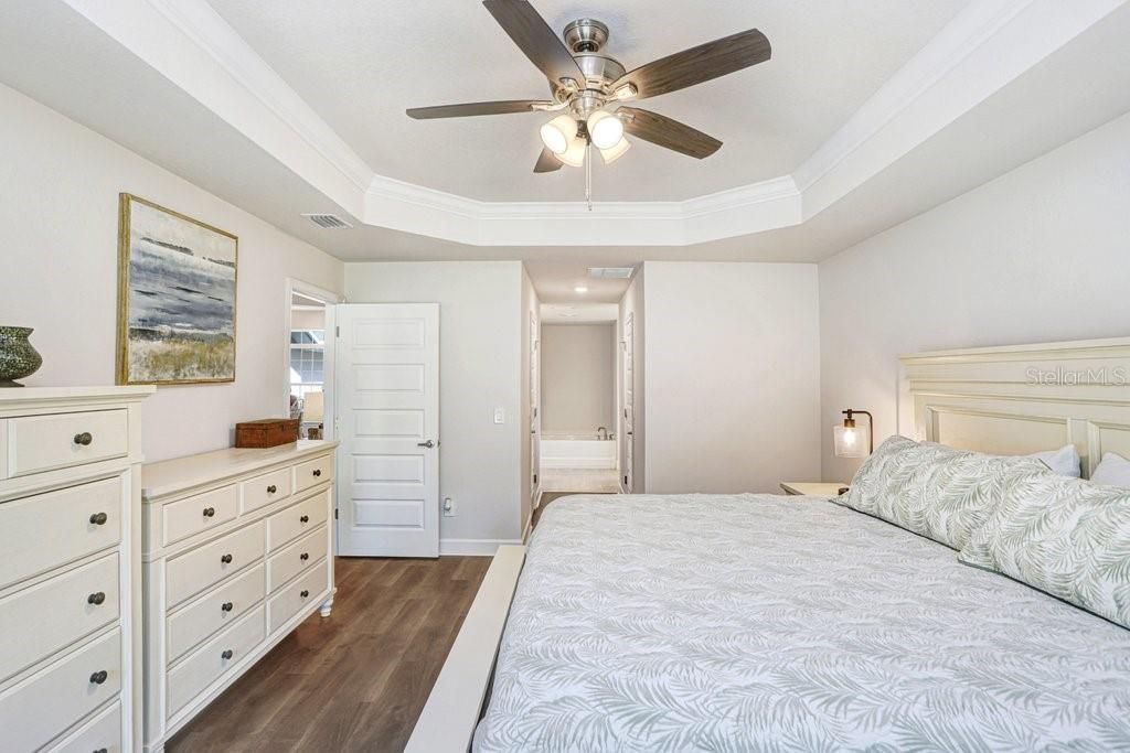 For Sale: $470,000 (4 beds, 3 baths, 2512 Square Feet)