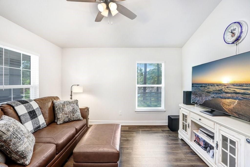 For Sale: $470,000 (4 beds, 3 baths, 2512 Square Feet)