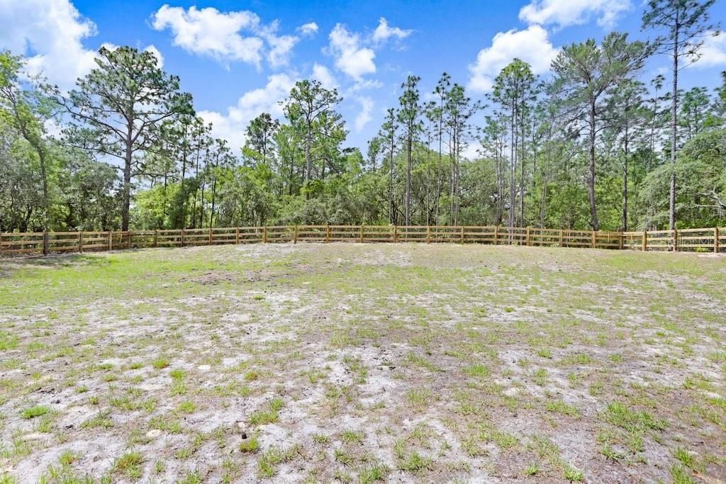 For Sale: $470,000 (4 beds, 3 baths, 2512 Square Feet)