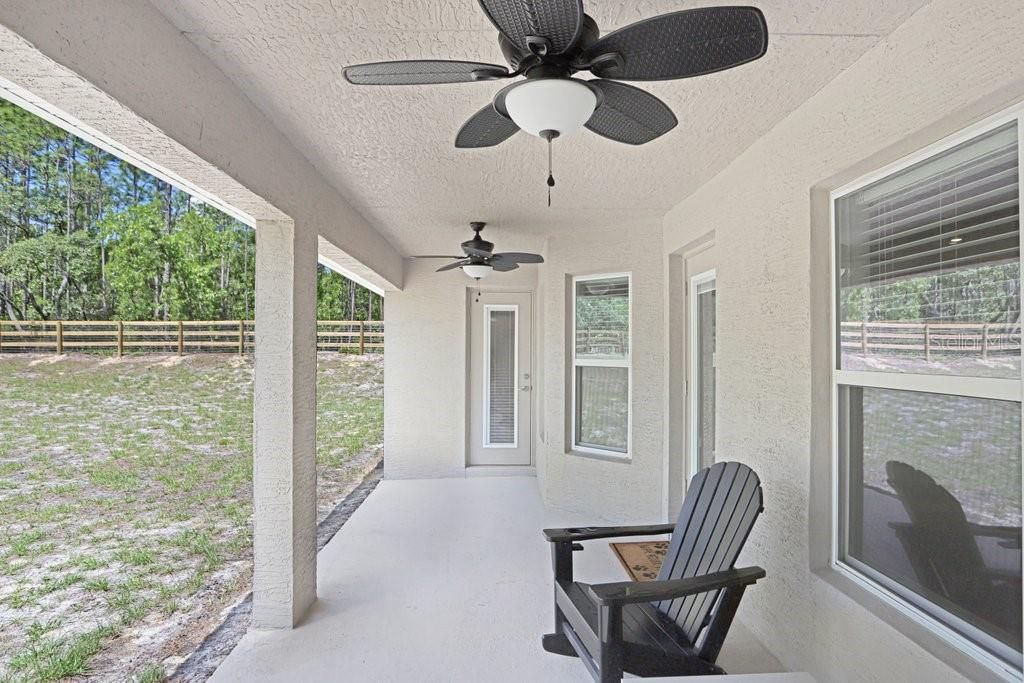 For Sale: $470,000 (4 beds, 3 baths, 2512 Square Feet)