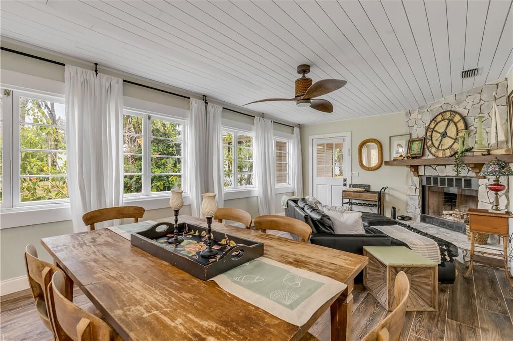 For Sale: $995,000 (0 beds, 0 baths, 2574 Square Feet)