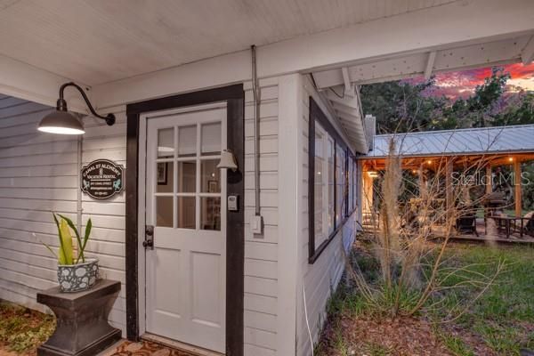 For Sale: $995,000 (0 beds, 0 baths, 2574 Square Feet)