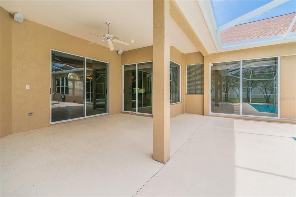В аренду: $5,900 (4 спален, 3 ванн, 2907 Квадратных фут)