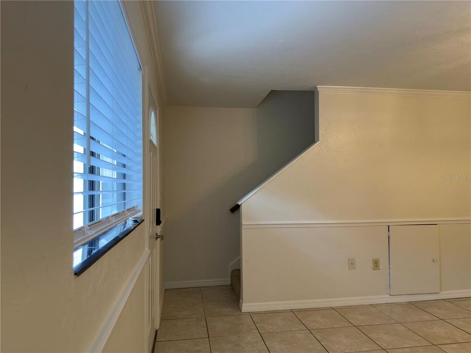 For Sale: $161,000 (2 beds, 1 baths, 938 Square Feet)