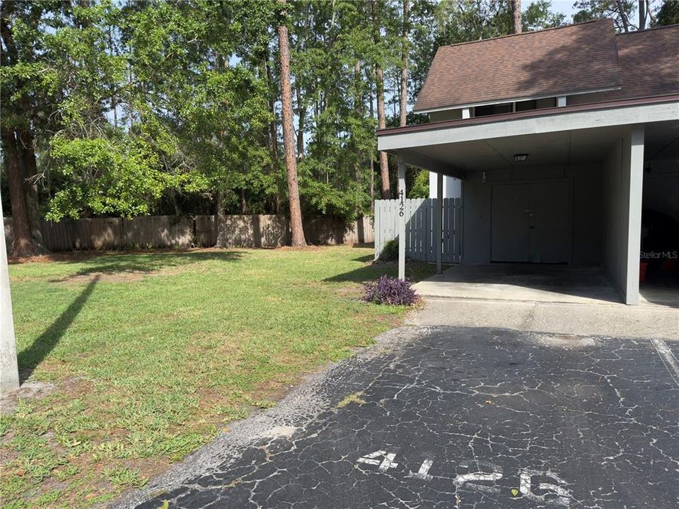 For Sale: $161,000 (2 beds, 1 baths, 938 Square Feet)