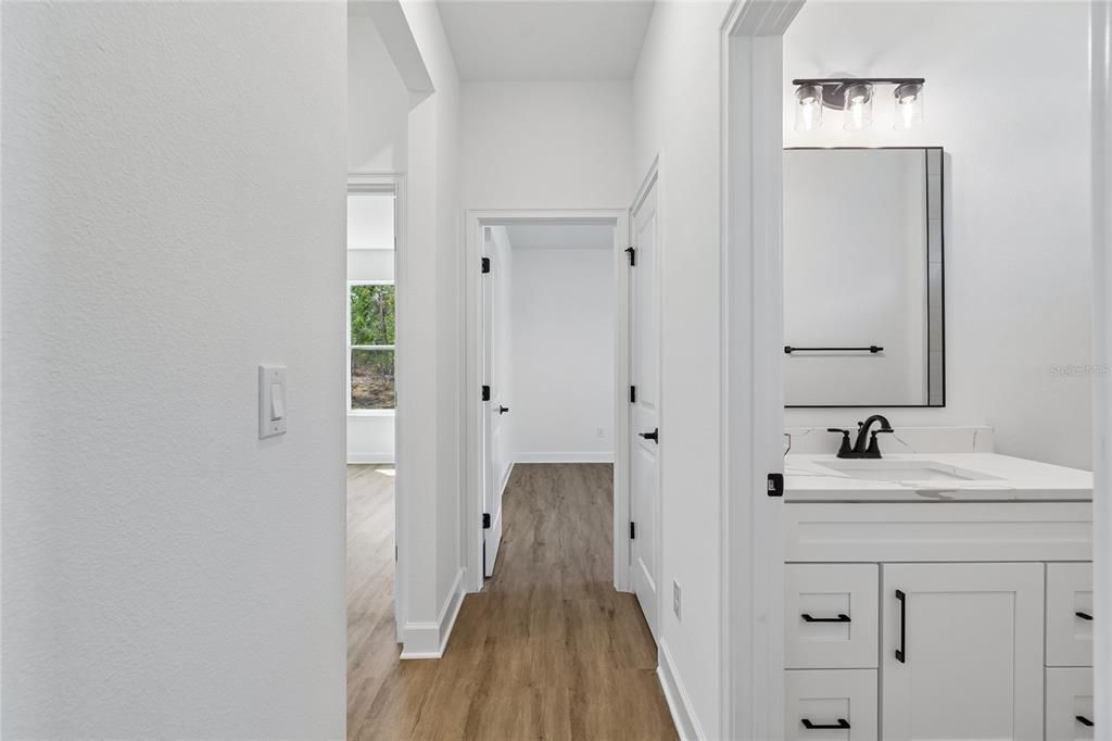 For Sale: $564,900 (5 beds, 3 baths, 2637 Square Feet)