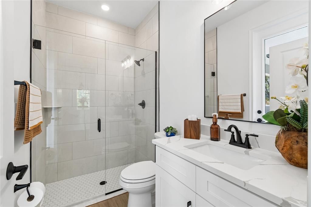 For Sale: $564,900 (5 beds, 3 baths, 2637 Square Feet)
