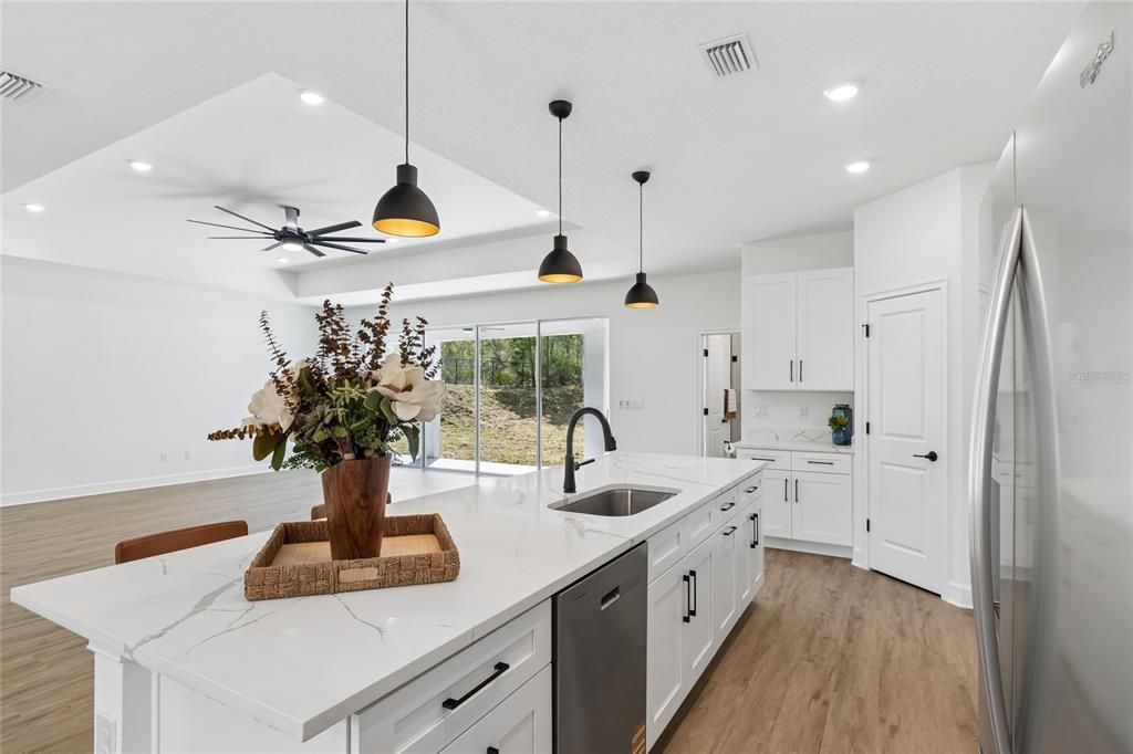 For Sale: $564,900 (5 beds, 3 baths, 2637 Square Feet)
