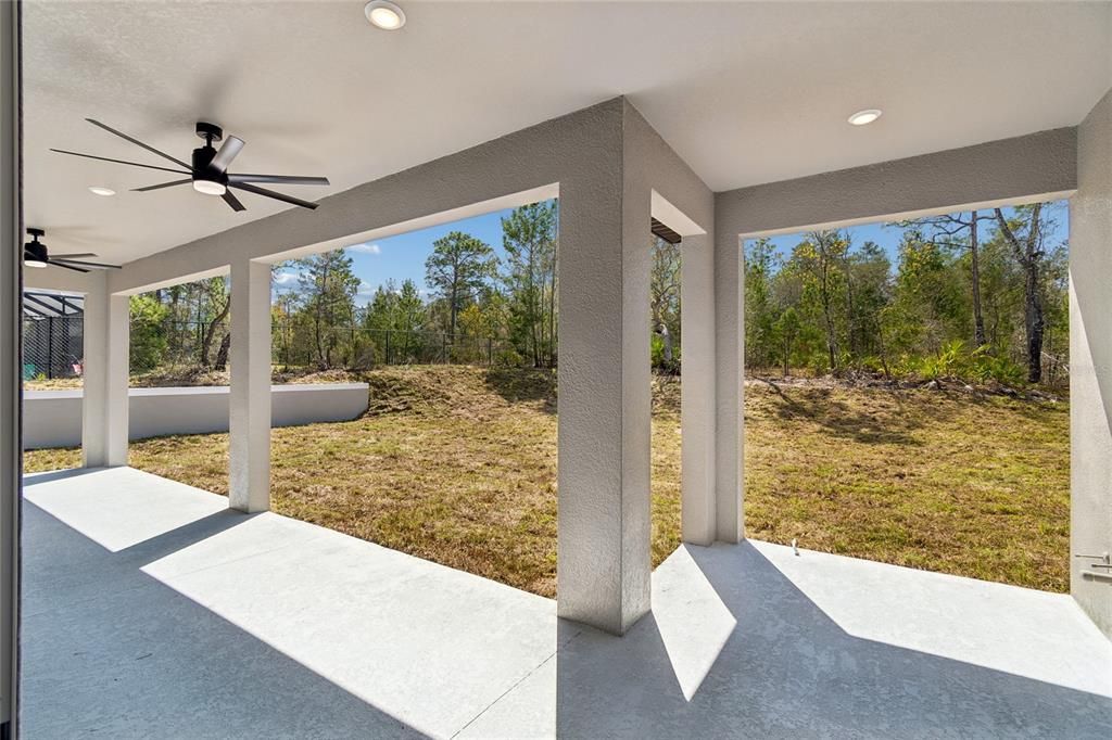 For Sale: $564,900 (5 beds, 3 baths, 2637 Square Feet)