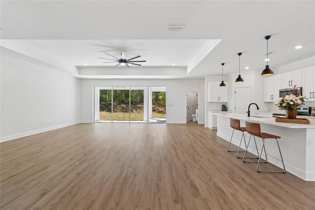 For Sale: $564,900 (5 beds, 3 baths, 2637 Square Feet)