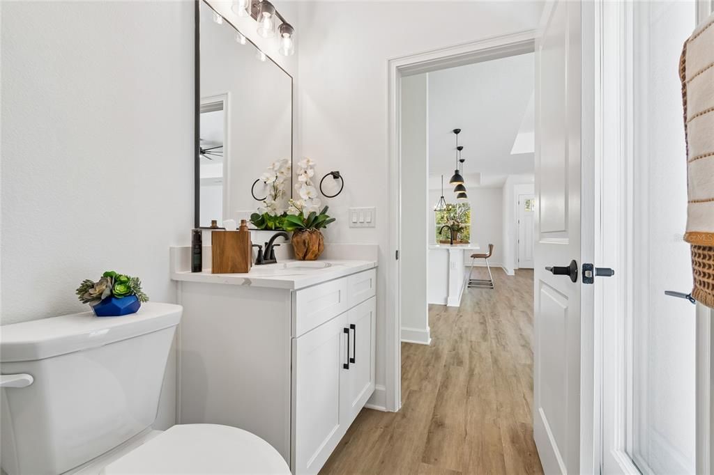 For Sale: $564,900 (5 beds, 3 baths, 2637 Square Feet)
