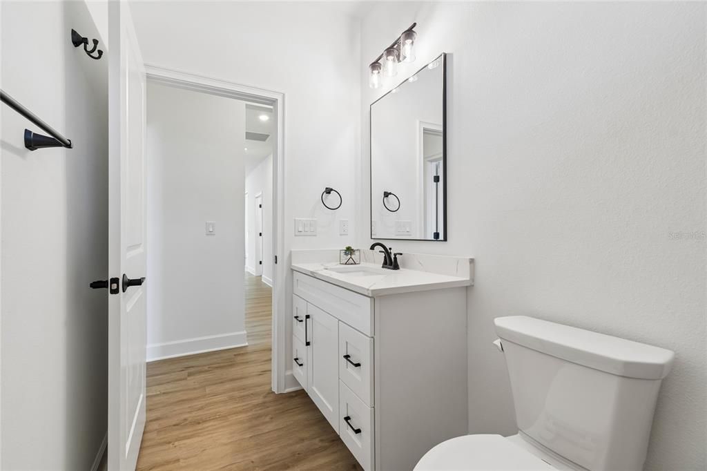For Sale: $564,900 (5 beds, 3 baths, 2637 Square Feet)