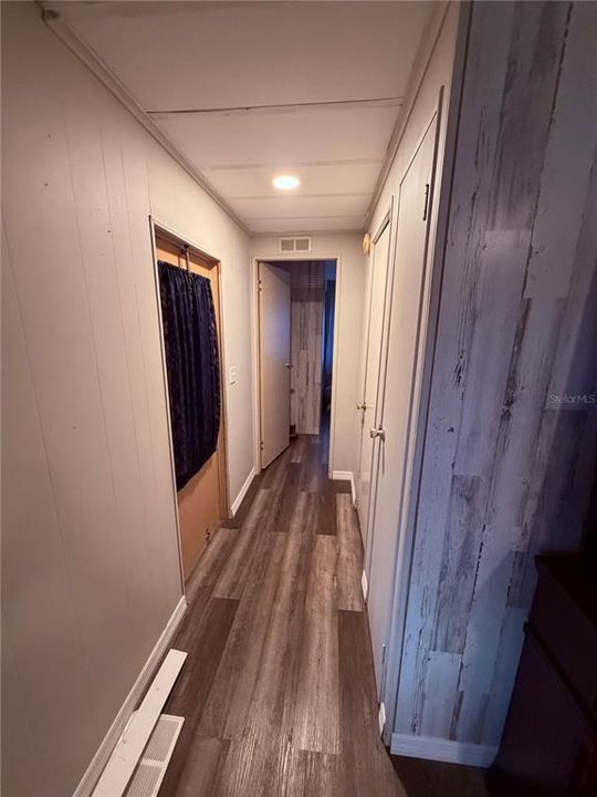 For Sale: $123,900 (2 beds, 2 baths, 840 Square Feet)