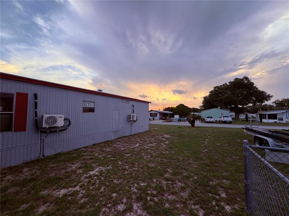 For Sale: $123,900 (2 beds, 2 baths, 840 Square Feet)