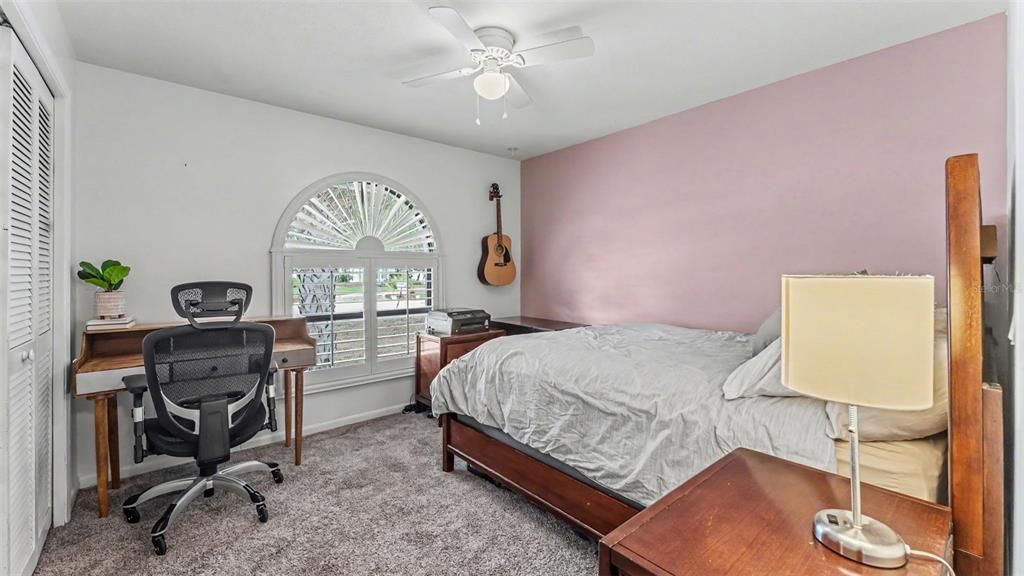 For Sale: $329,900 (3 beds, 2 baths, 1587 Square Feet)
