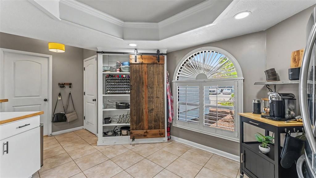 For Sale: $329,900 (3 beds, 2 baths, 1587 Square Feet)