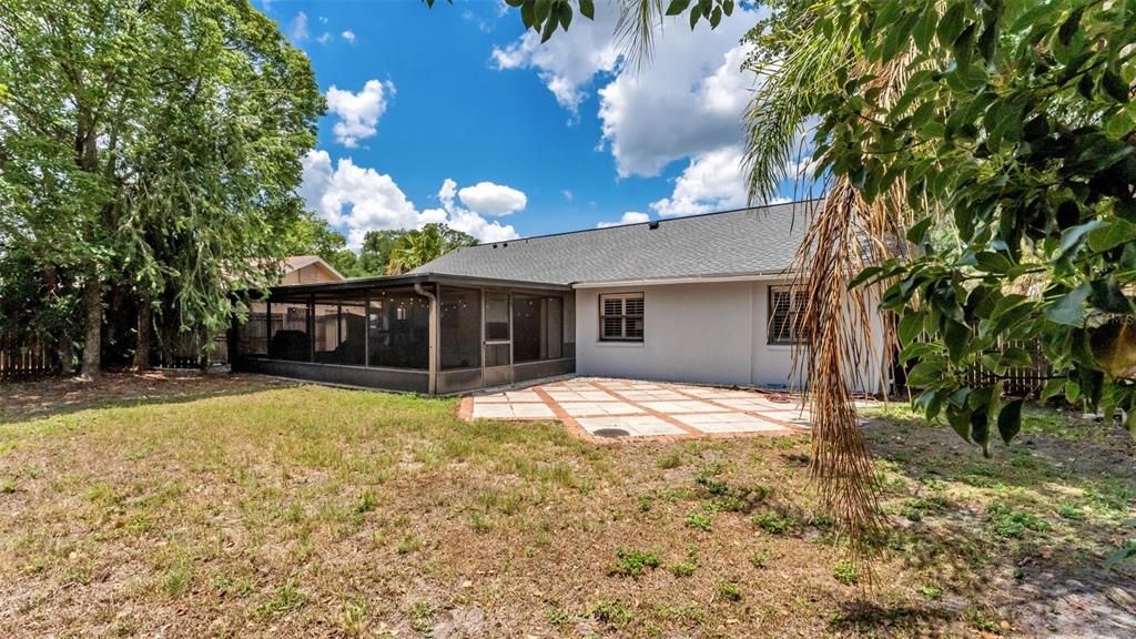 For Sale: $329,900 (3 beds, 2 baths, 1587 Square Feet)