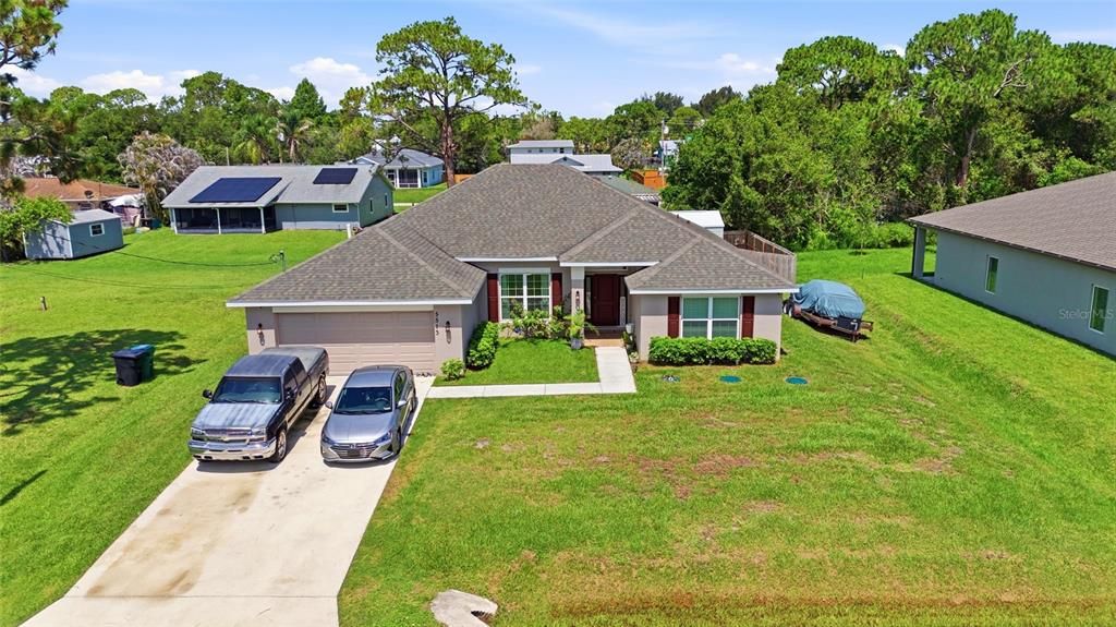 For Sale: $439,900 (4 beds, 2 baths, 2136 Square Feet)