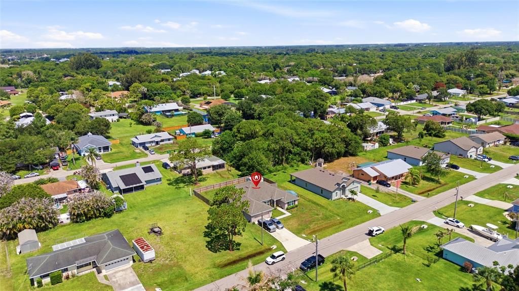 For Sale: $439,900 (4 beds, 2 baths, 2136 Square Feet)
