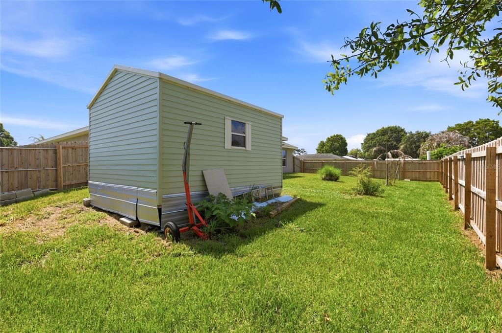 For Sale: $439,900 (4 beds, 2 baths, 2136 Square Feet)
