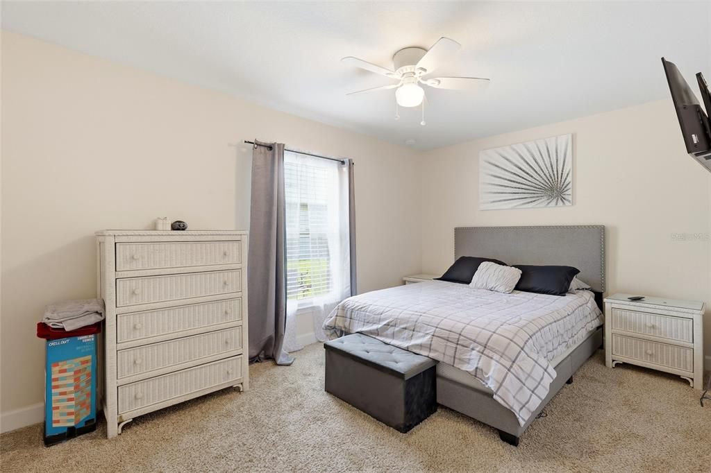 For Sale: $439,900 (4 beds, 2 baths, 2136 Square Feet)