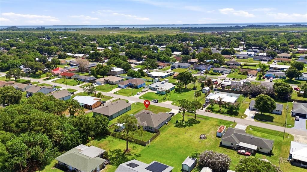 For Sale: $439,900 (4 beds, 2 baths, 2136 Square Feet)