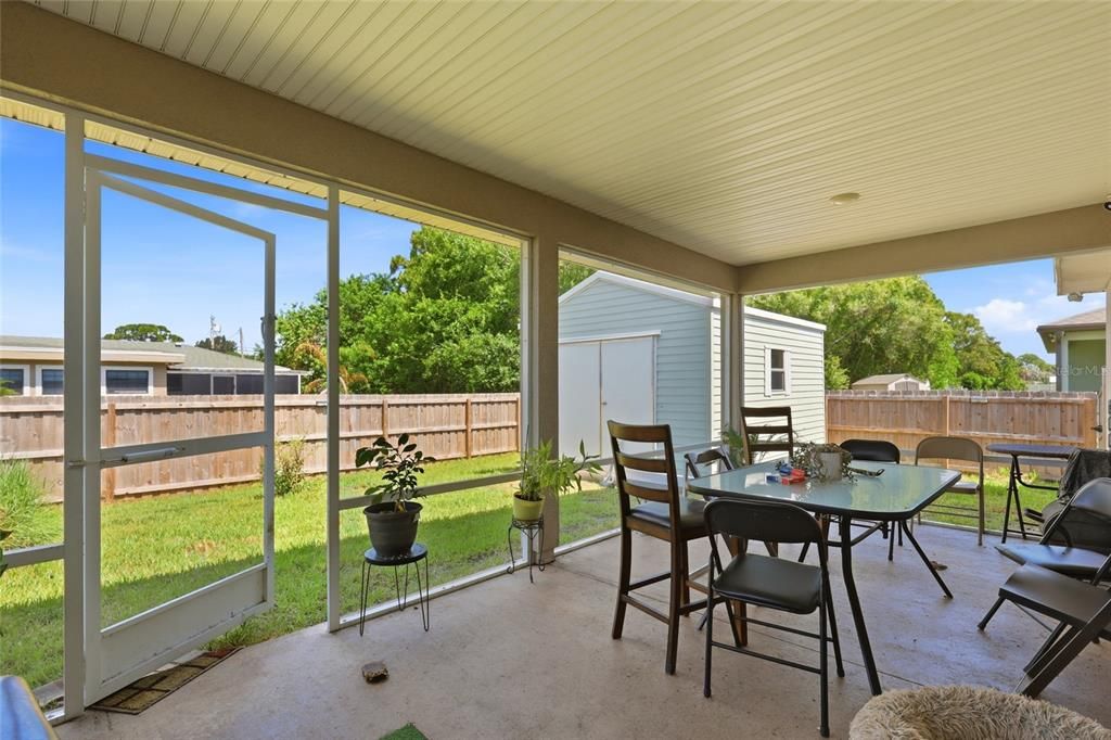 For Sale: $439,900 (4 beds, 2 baths, 2136 Square Feet)