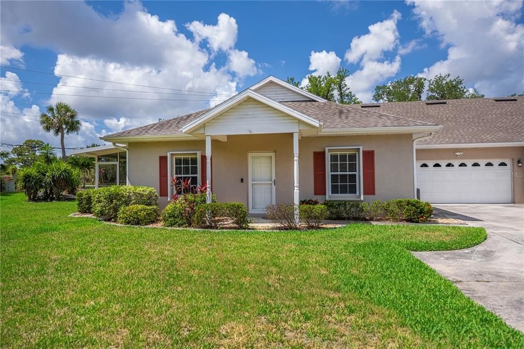 For Sale: $289,900 (2 beds, 2 baths, 1364 Square Feet)
