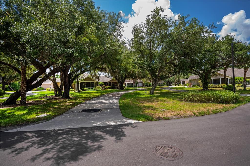 For Sale: $289,900 (2 beds, 2 baths, 1364 Square Feet)