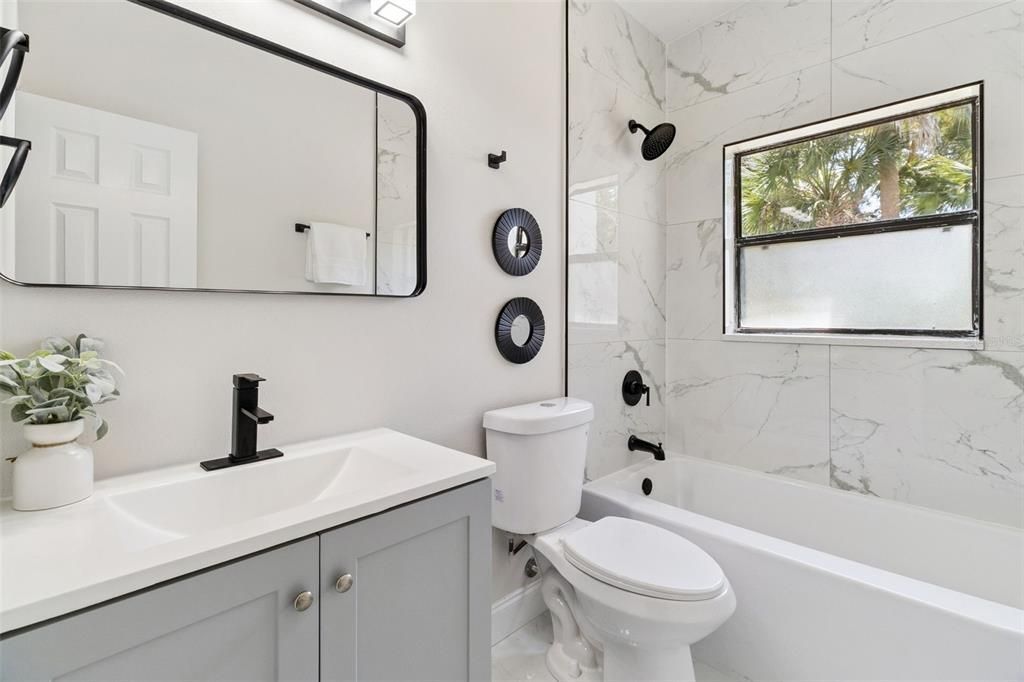 For Sale: $275,000 (3 beds, 1 baths, 1392 Square Feet)