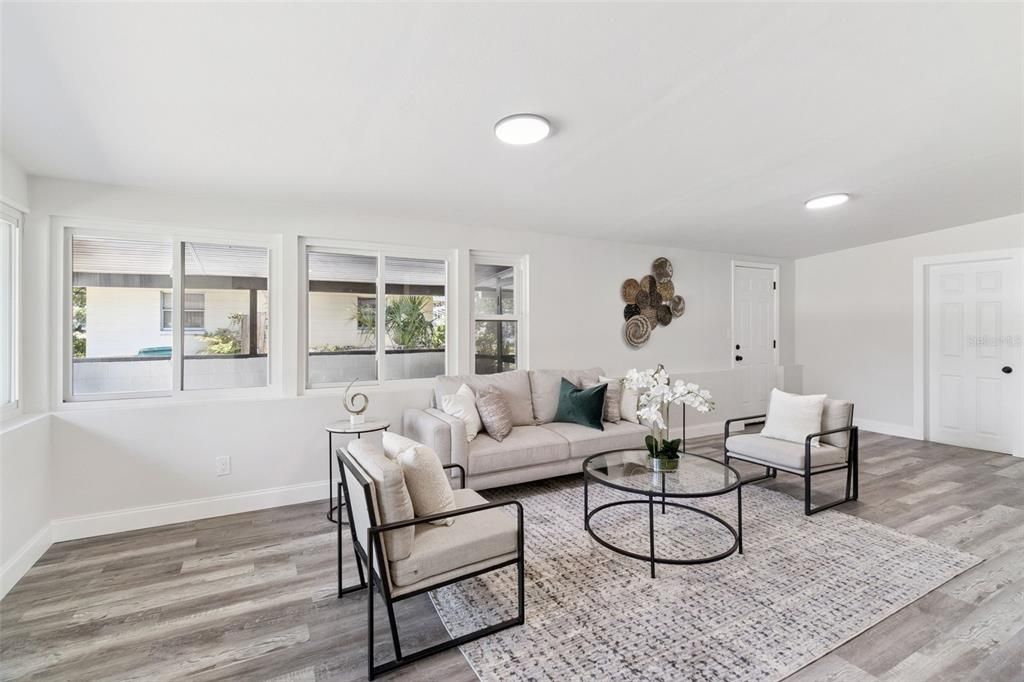 For Sale: $275,000 (3 beds, 1 baths, 1392 Square Feet)