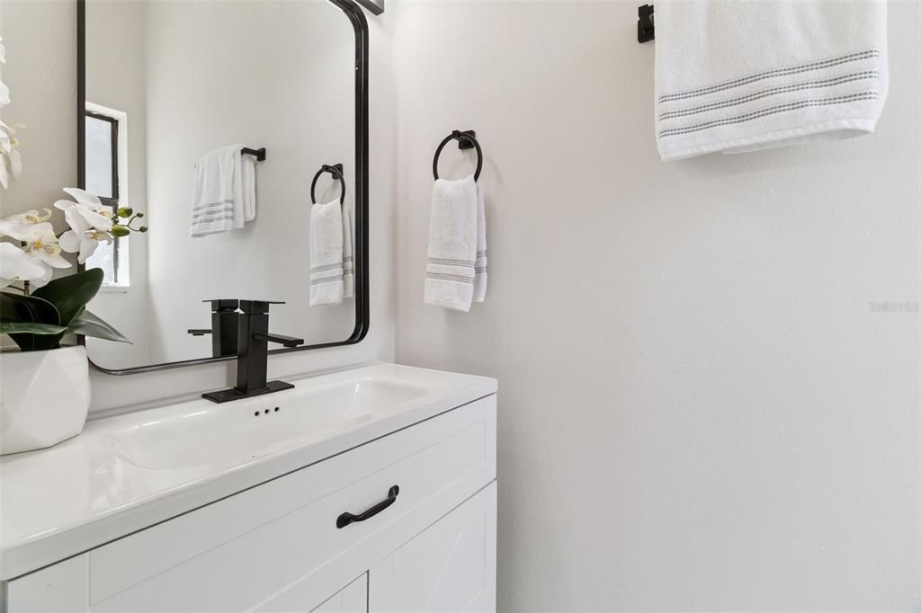 For Sale: $275,000 (3 beds, 1 baths, 1392 Square Feet)