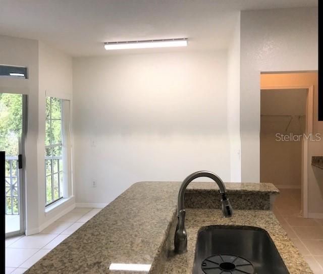 В аренду: $1,650 (2 спален, 2 ванн, 1113 Квадратных фут)