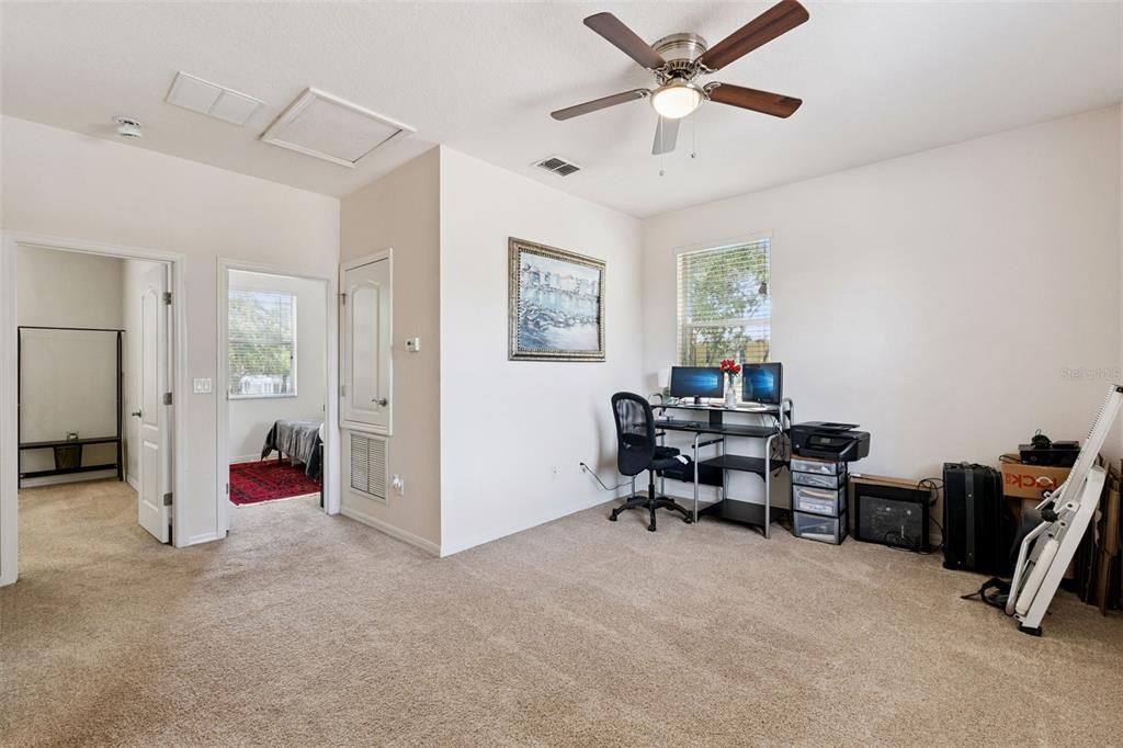 For Sale: $435,000 (3 beds, 2 baths, 1847 Square Feet)