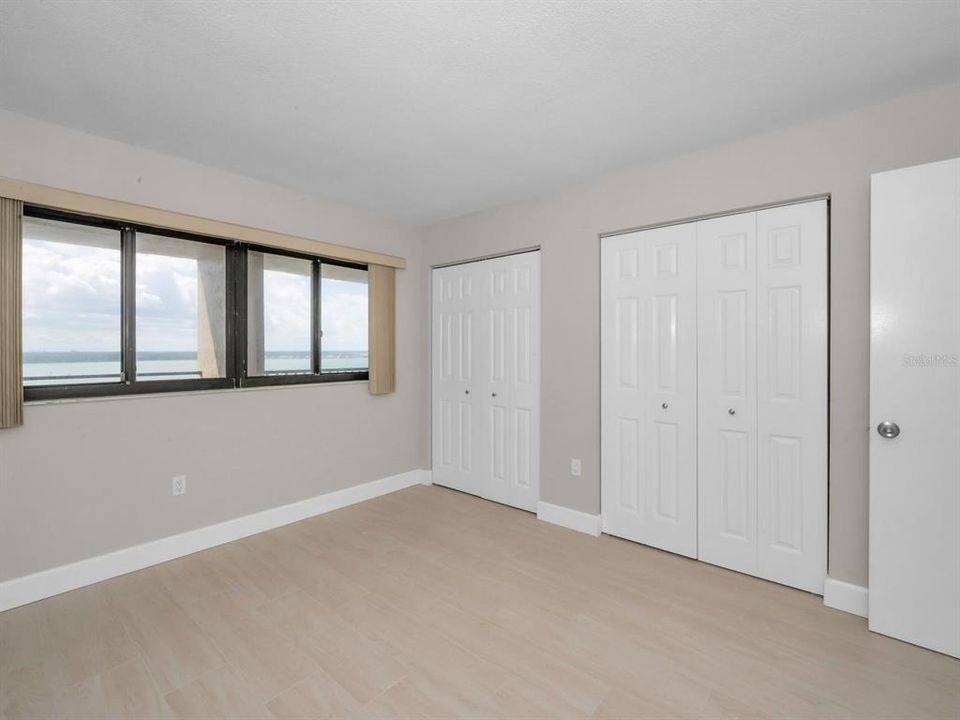 For Sale: $760,000 (2 beds, 2 baths, 1152 Square Feet)
