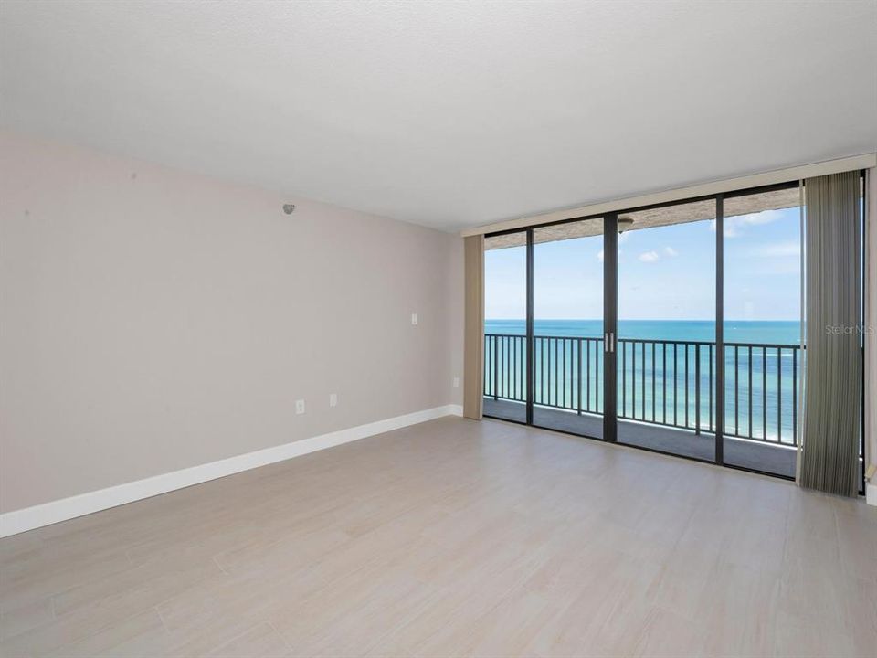 For Sale: $760,000 (2 beds, 2 baths, 1152 Square Feet)