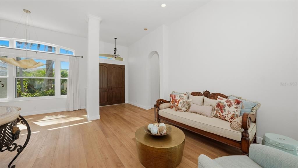 For Sale: $1,895,000 (4 beds, 3 baths, 2899 Square Feet)