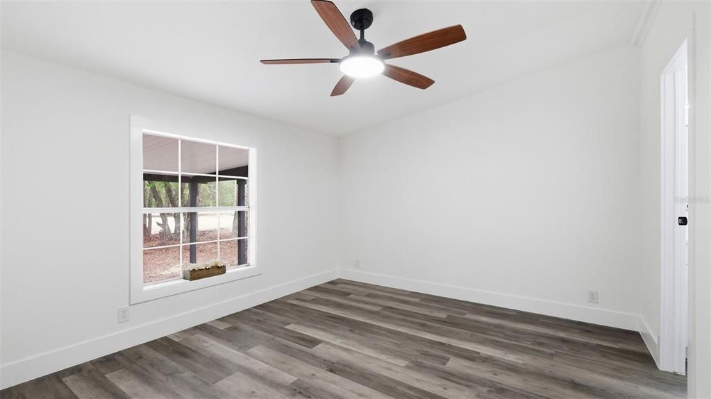 Active With Contract: $219,000 (3 beds, 2 baths, 1152 Square Feet)