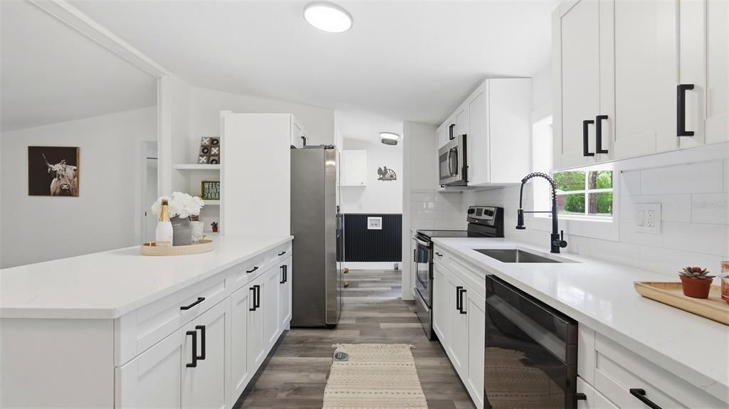 Active With Contract: $219,000 (3 beds, 2 baths, 1152 Square Feet)